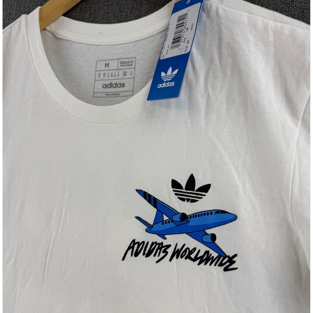 Adidas Worldwide Sneaker Case Graphic T-Shirt White JM5182 Mens Medium NWT
